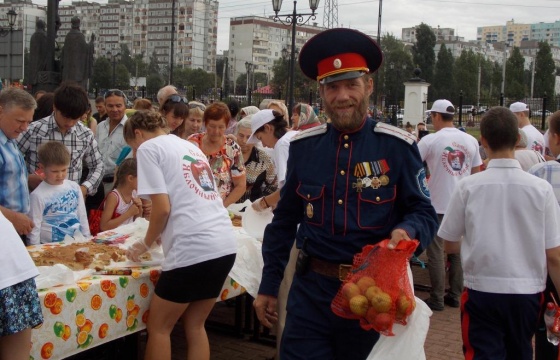 Станица «Красноглинская» на празднике Яблочный спас 