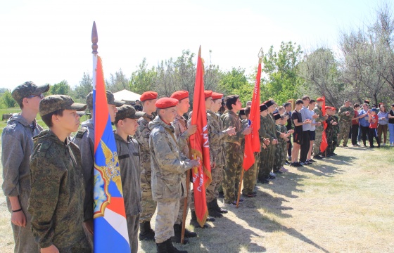 В Безенчуке прошли Первые открытые межрайонные военно-спортивные игры «Казачья верста»