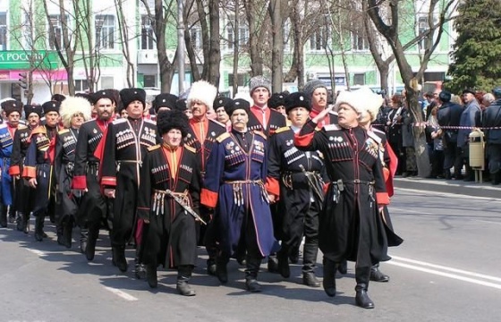 И.о. губернатора Севастополя принял первый смотр казачьих войск