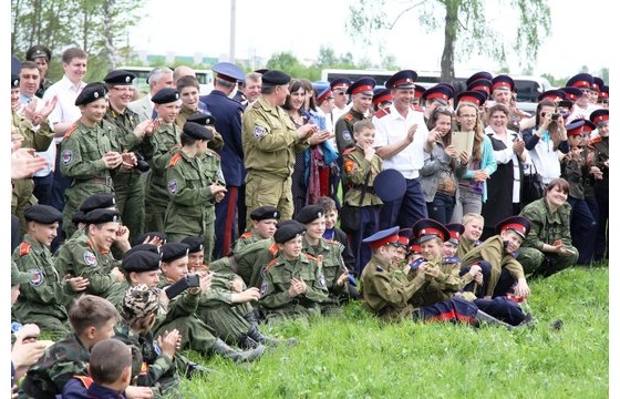 Глава Орловской области поручил привлечь к охране общественного порядка казачьи общества и создать кадетские классы во всех районах области