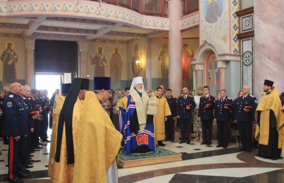 Казаки Самарского окружного казачьего общества встретили ковчег со святыми мощами Георгия Победоносца