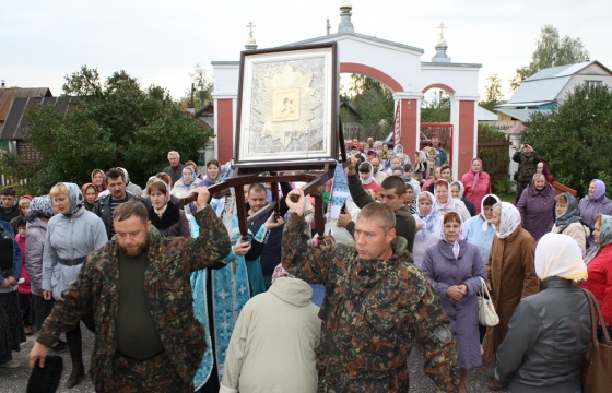 Самарские Казаки прибыли с крестным ходом в Шарангский район Нижегородской области