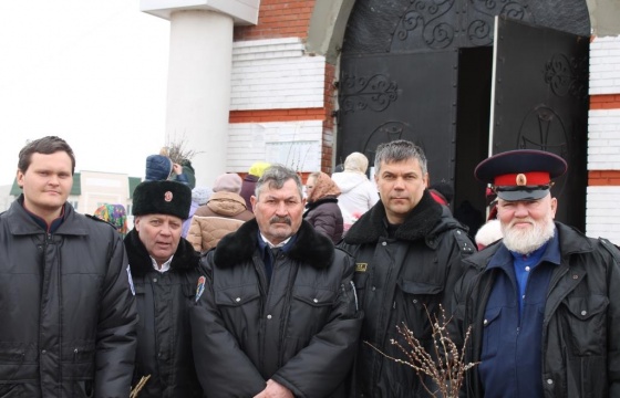 Пасхальная литургия в храме великомученика и целителя Пантелеимона 