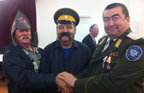 Казачий генерал С.Г. Бобров встретился с казаками г. Джилонга (Австралия)