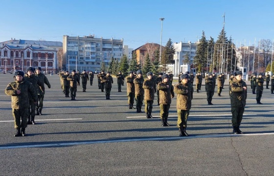 Самарские казаки готовятся к Параду Победы 2026 в Москве.